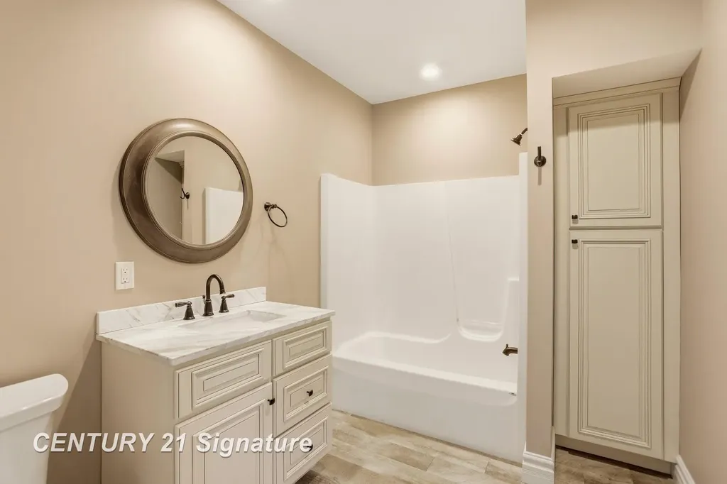 6022 Shadbush Drive Saginaw Charter Township MI 48603