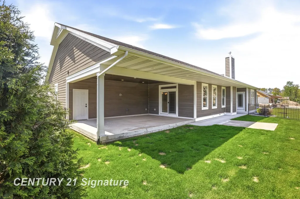6022 Shadbush Drive Saginaw Charter Township MI 48603