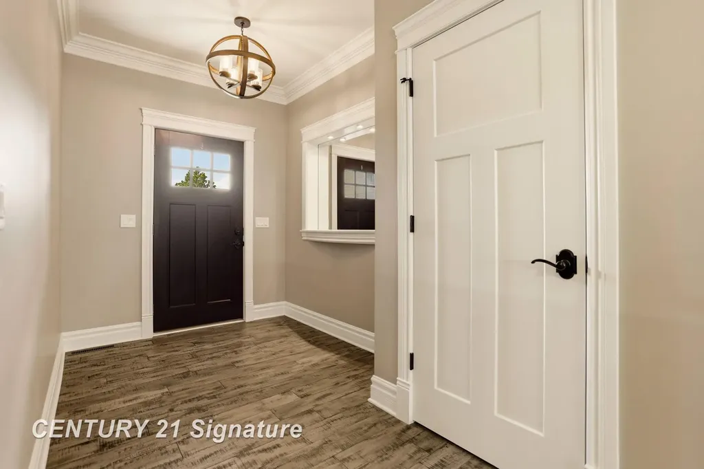 6022 Shadbush Drive Saginaw Charter Township MI 48603