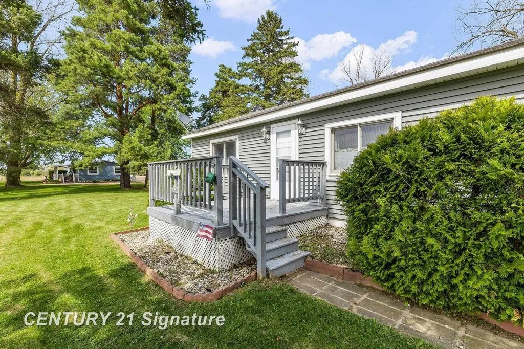 1005 S Meridian Road Jonesfield Township MI 48637