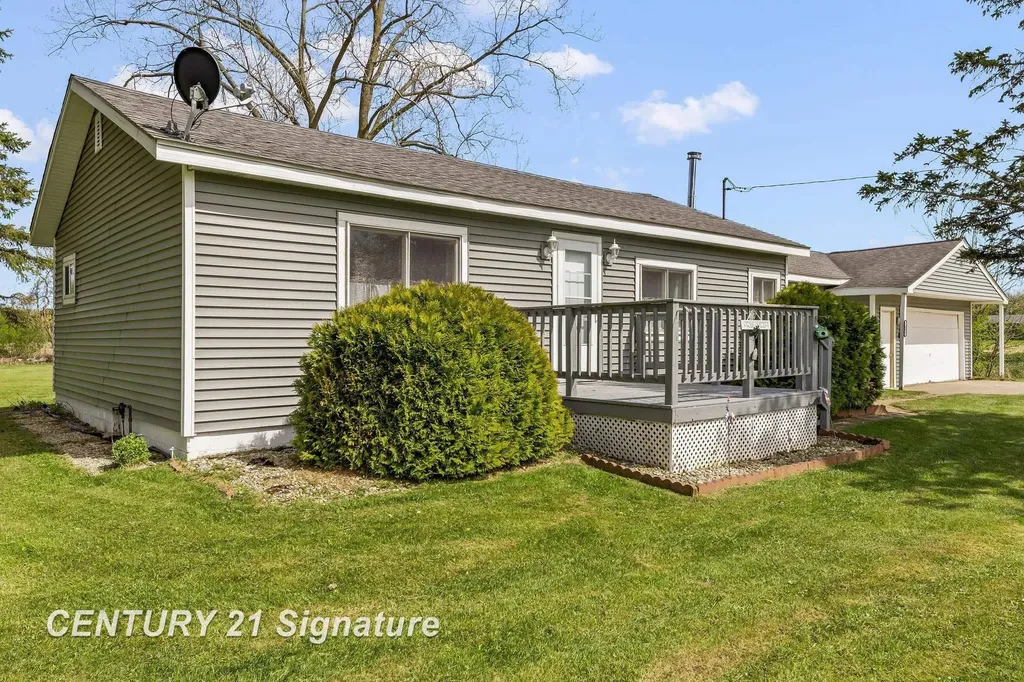 1005 S Meridian Road Jonesfield Township MI 48637