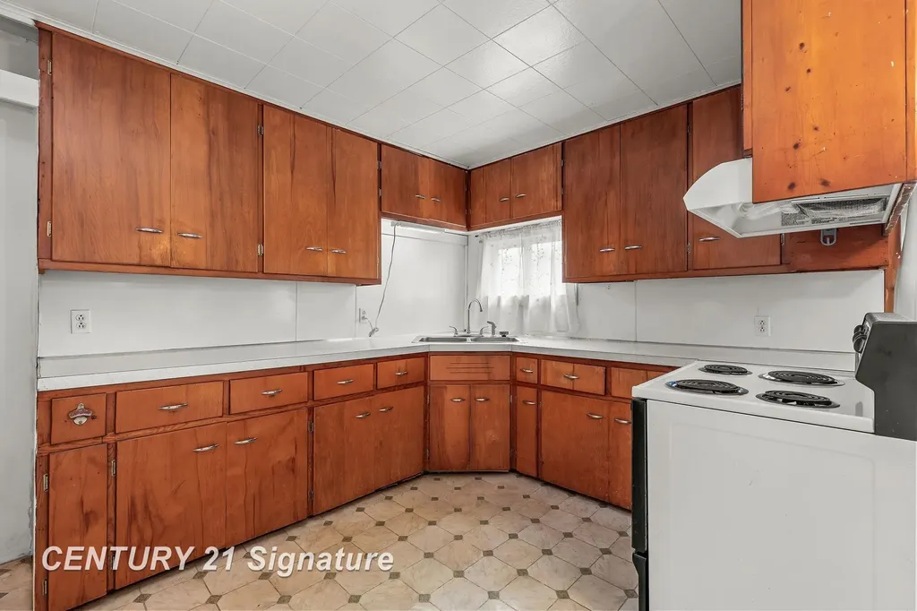 1005 S Meridian Road Jonesfield Township MI 48637