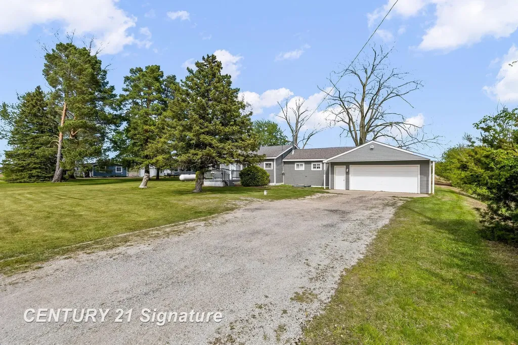 1005 S Meridian Road Jonesfield Township MI 48637