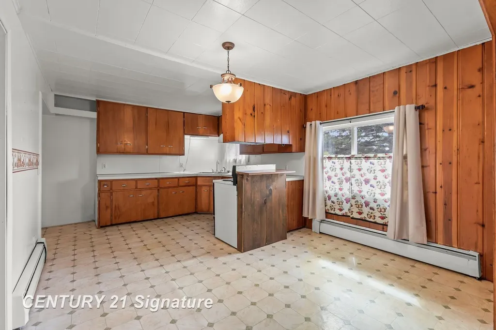 1005 S Meridian Road Jonesfield Township MI 48637
