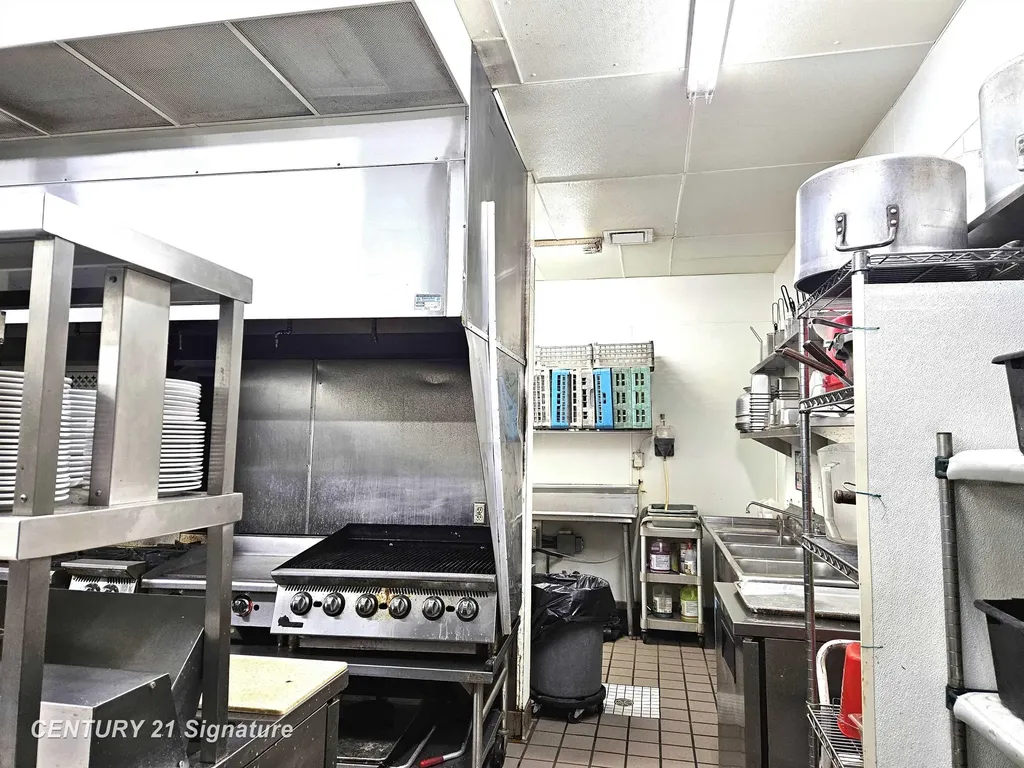 5530 Gratiot Road Saginaw Charter Township MI 48638