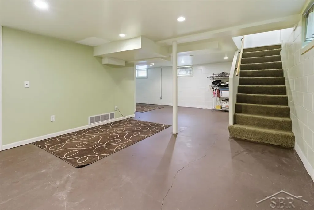 306 E Sugnet Road Midland City MI 48642