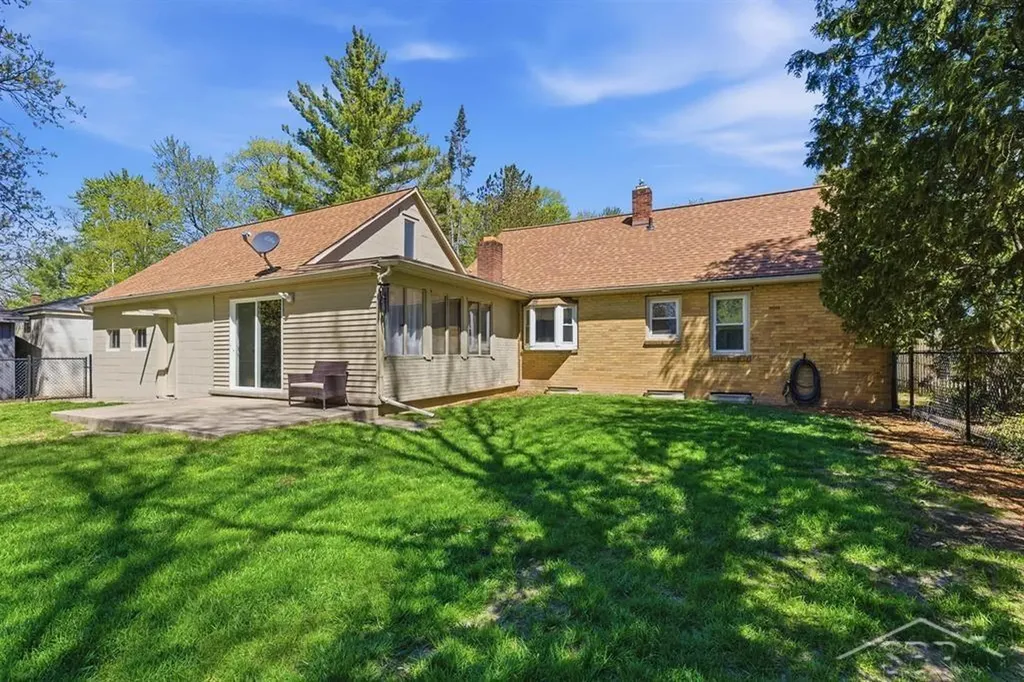 306 E Sugnet Road Midland City MI 48642