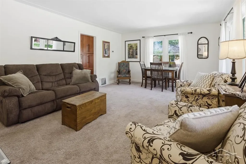 306 E Sugnet Road Midland City MI 48642