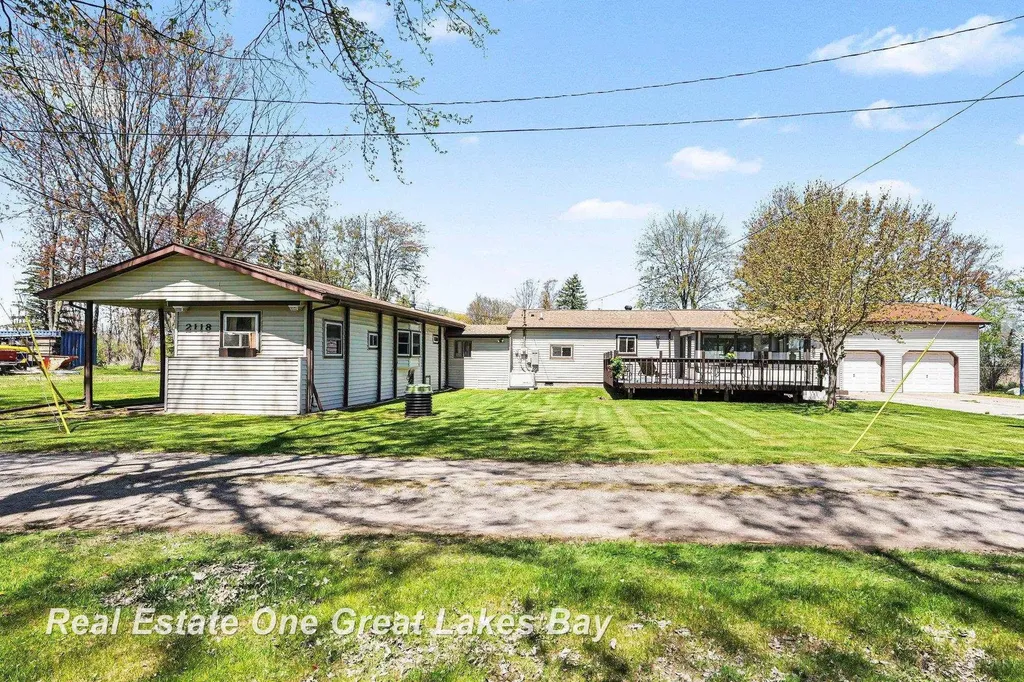 2118 Lakeview Street Standish Township MI 48658