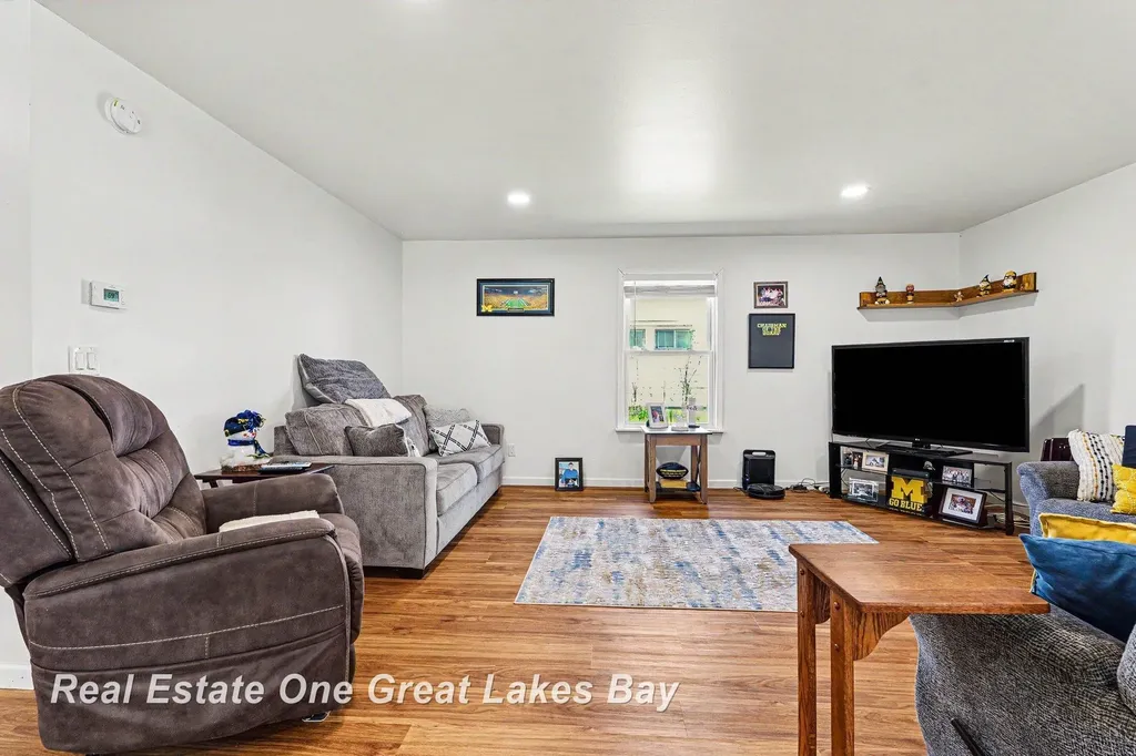 2118 Lakeview Street Standish Township MI 48658