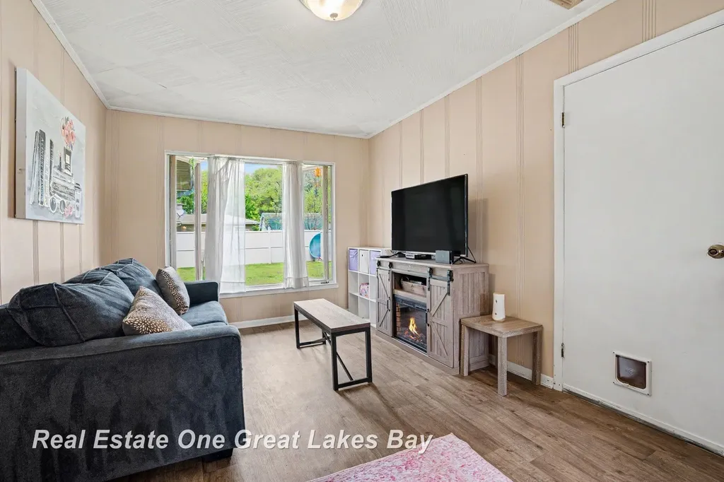 134 Sunview Drive St. Charles Village MI 48655