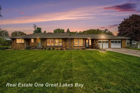 134 Sunview Drive St. Charles Village MI 48655