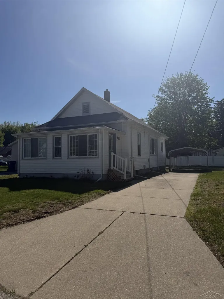 624 Baltic Road St. Charles Village MI 48655