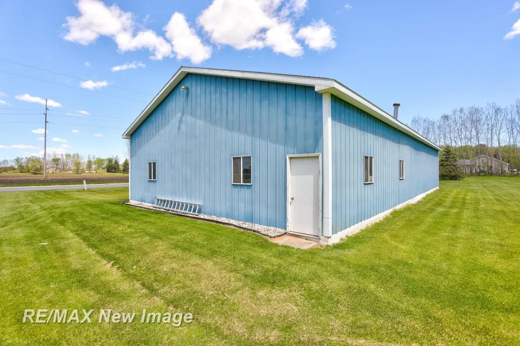 12975 Frost Road Thomas Township MI 48626