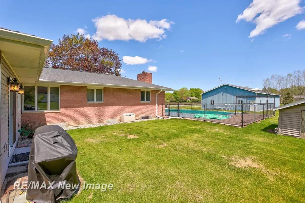 12975 Frost Road Thomas Township MI 48626
