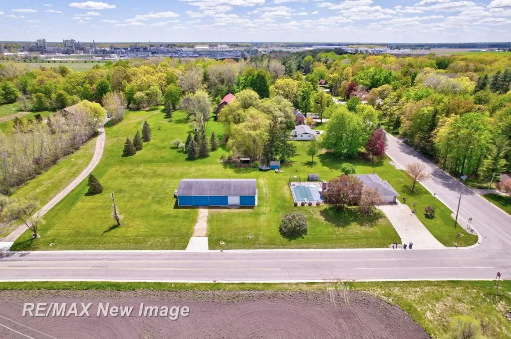 12975 Frost Road Thomas Township MI 48626