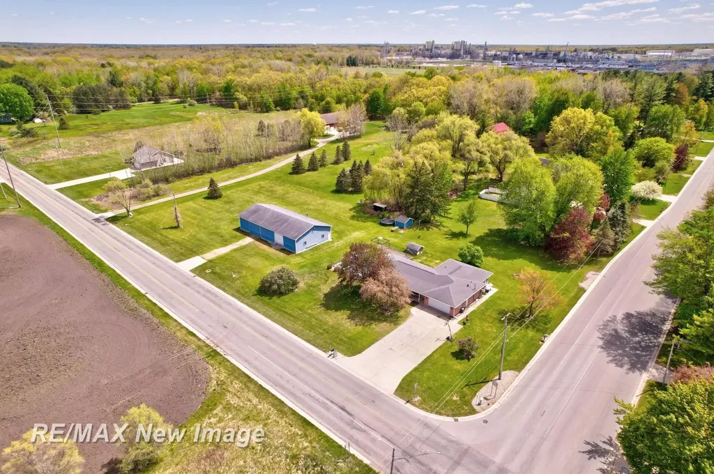 12975 Frost Road Thomas Township MI 48626