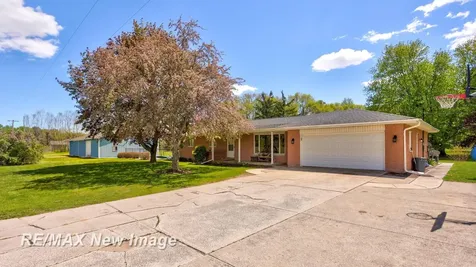 12975 Frost Road Thomas Township MI 48626