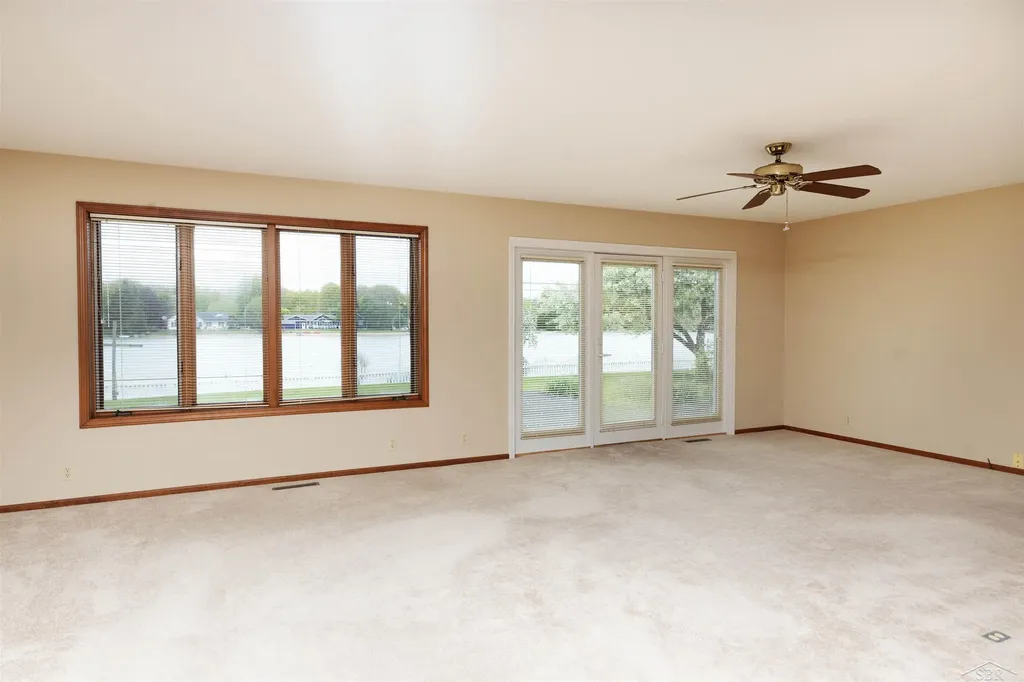 11145 Lake Circle North Street Thomas Township MI 48609