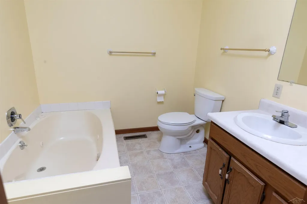 11145 Lake Circle North Street Thomas Township MI 48609