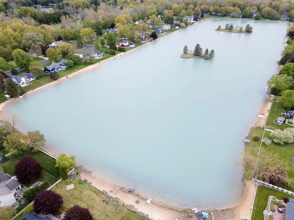 11145 Lake Circle North Street Thomas Township MI 48609