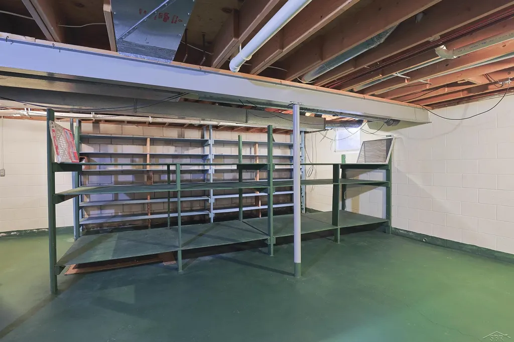 11145 Lake Circle North Street Thomas Township MI 48609
