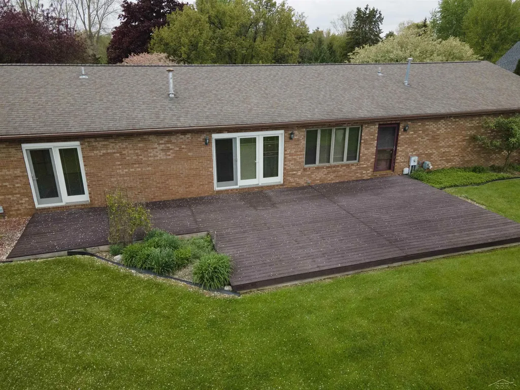 11145 Lake Circle North Street Thomas Township MI 48609