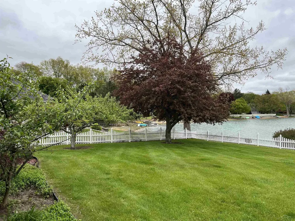 11145 Lake Circle North Street Thomas Township MI 48609