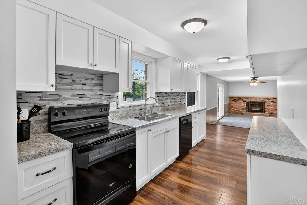 2789 Dunmore Drive Saginaw Charter Township MI 48603