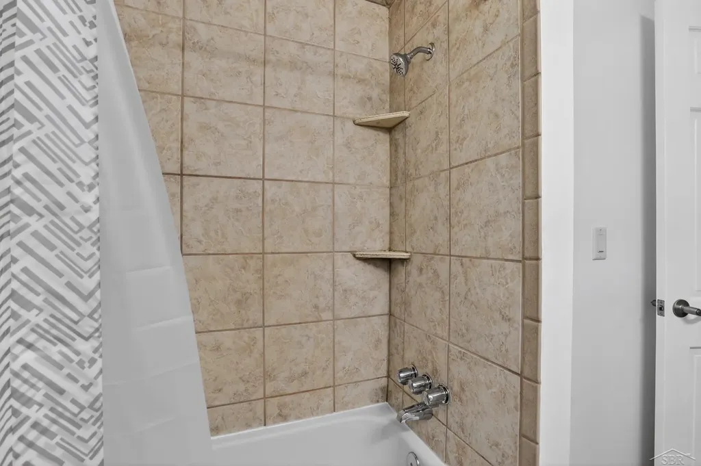2789 Dunmore Drive Saginaw Charter Township MI 48603