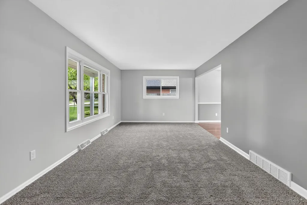 2789 Dunmore Drive Saginaw Charter Township MI 48603