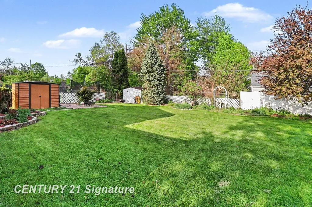 11143 Dudley Street Taylor City MI 48180