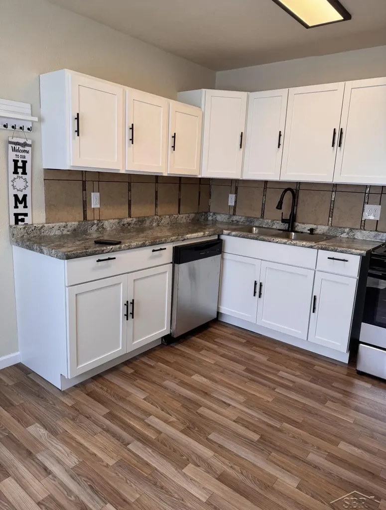 3256 Parkwood Avenue Saginaw City MI 48601