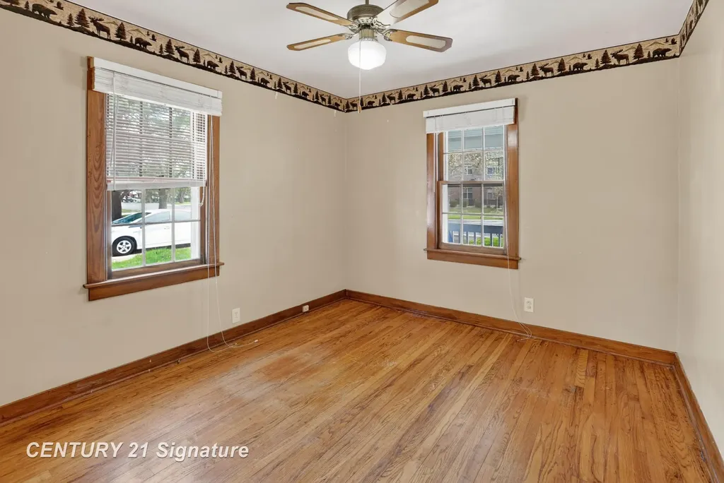 2709 Jefferson Avenue Midland City MI 48640