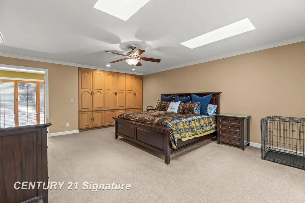 3616 White Pine Way Street Midland City MI 48640