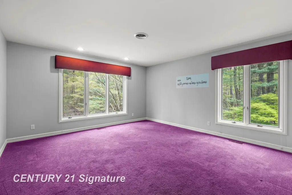 3616 White Pine Way Street Midland City MI 48640