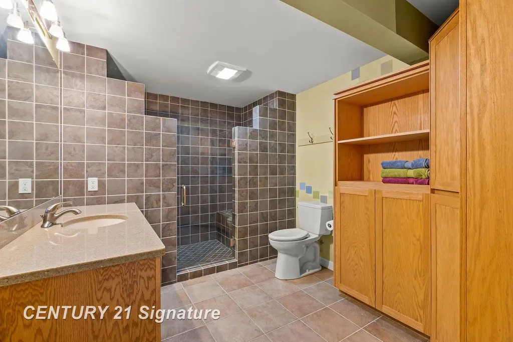 3616 White Pine Way Street Midland City MI 48640