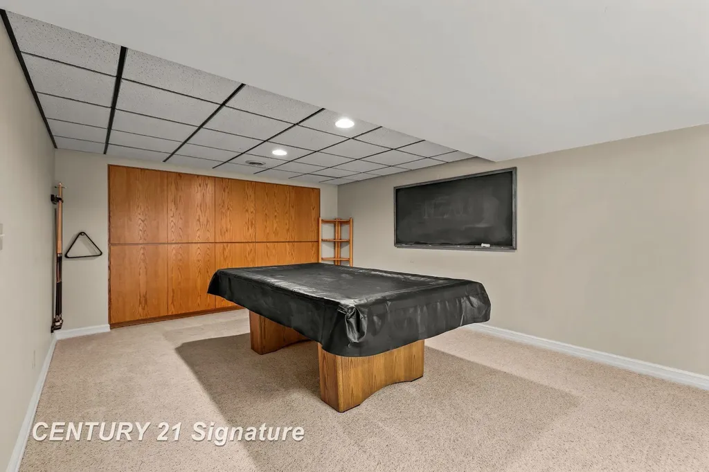 3616 White Pine Way Street Midland City MI 48640