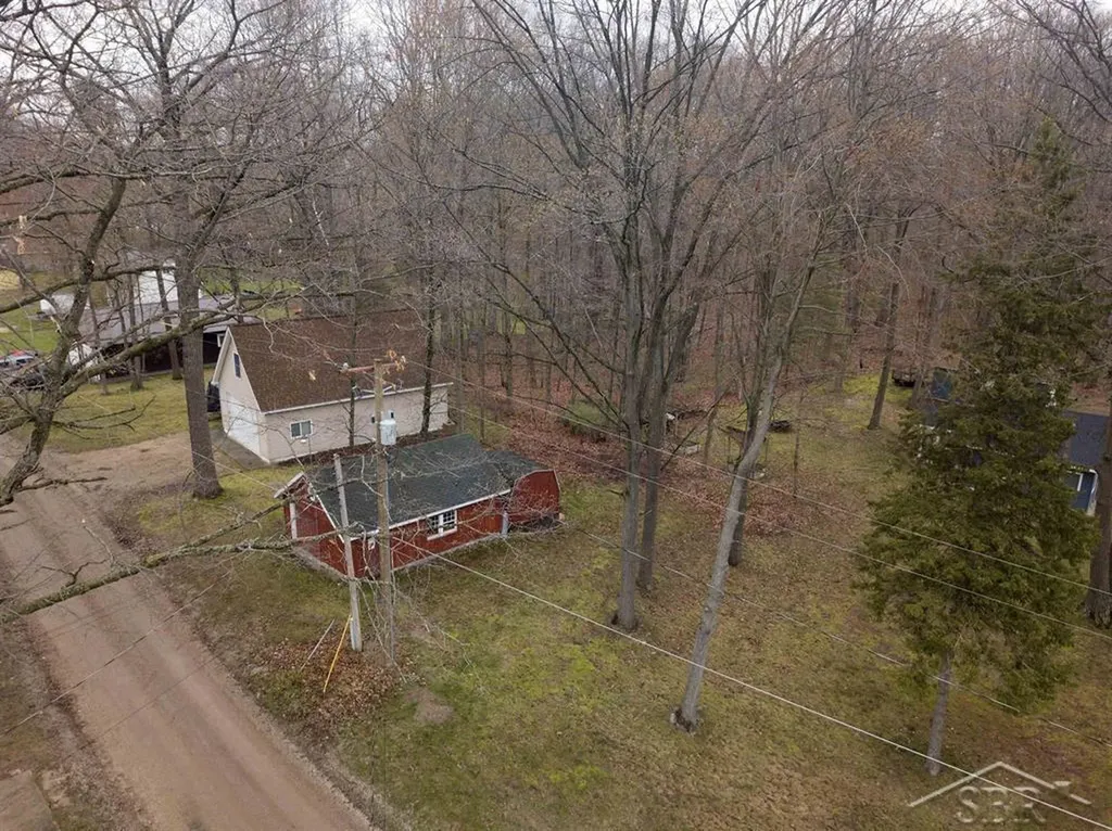 1320 Hillcrest Drive Garfield Township MI 48632