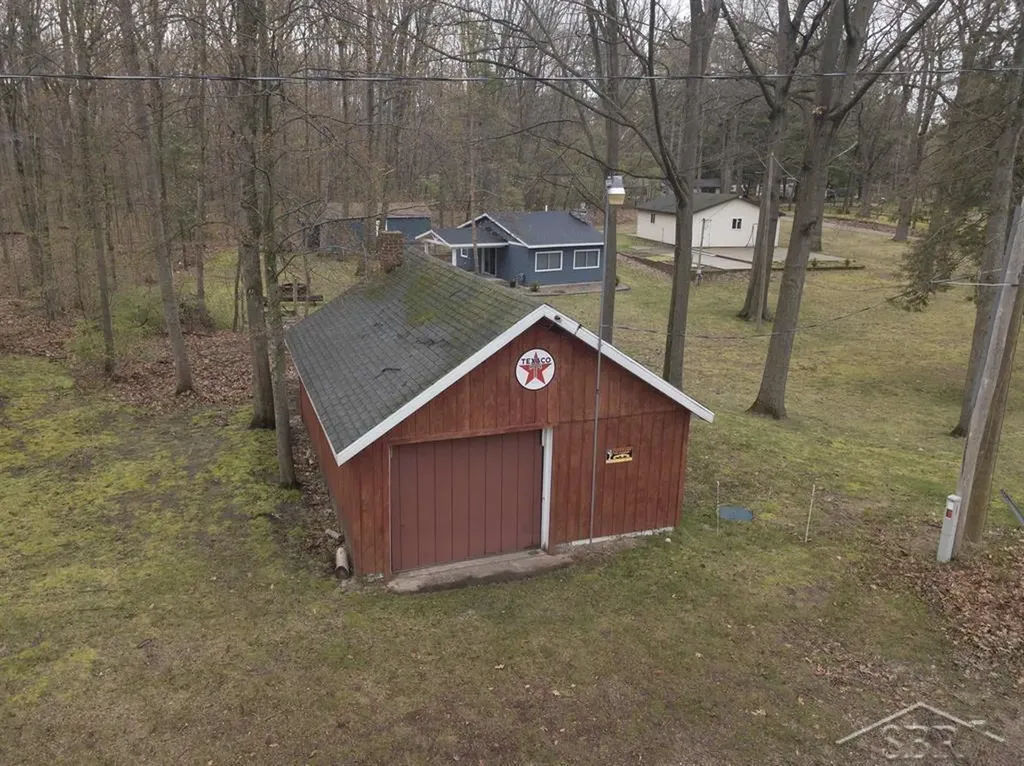 1320 Hillcrest Drive Garfield Township MI 48632
