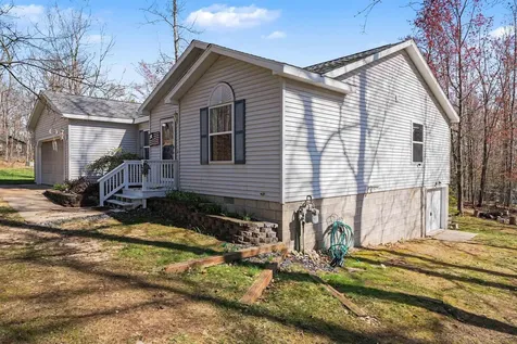 106 Eva Lane Lyon Township MI 48653