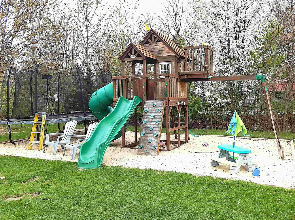 2880 E Fisher Road Bay City City MI 48706
