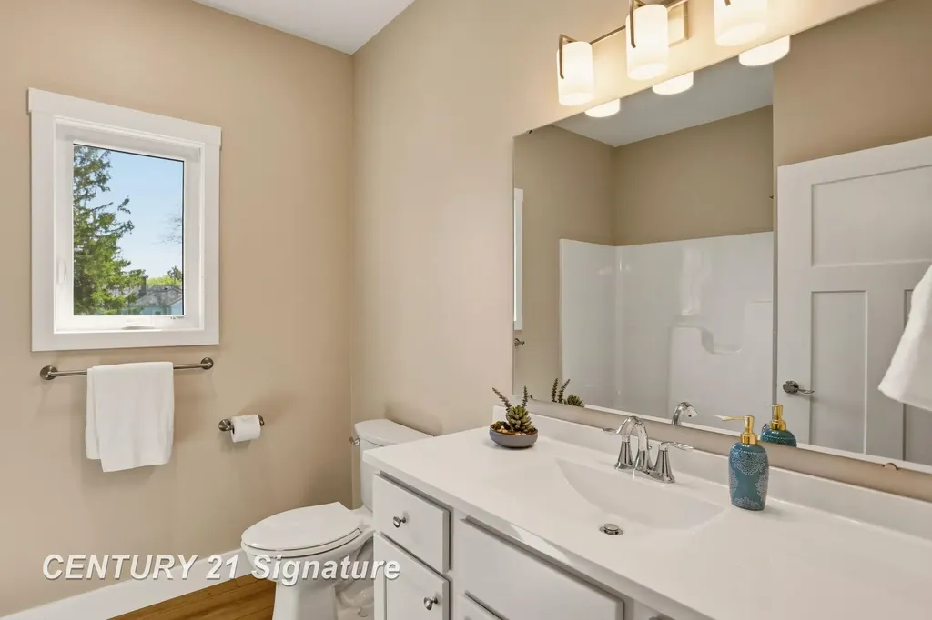 4092 Woodburn Court Saginaw Charter Township MI 48603