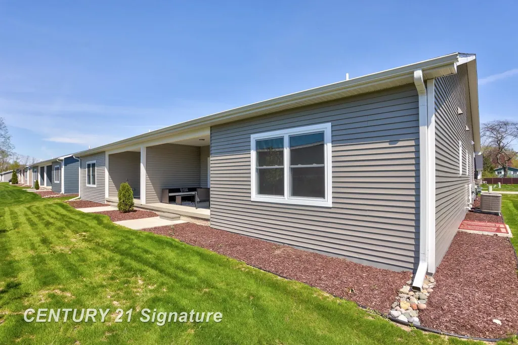 4086 Woodburn Court Saginaw Charter Township MI 48603