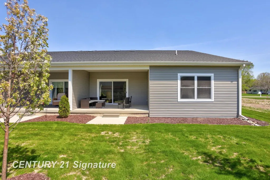 4086 Woodburn Court Saginaw Charter Township MI 48603