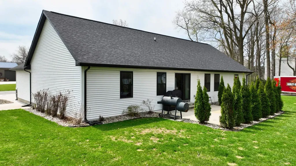 1266 Freeland Road Frankenlust Township MI 48706