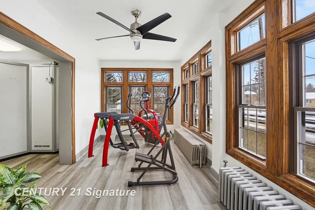 302 Tuscola Road Bay City City MI 48708