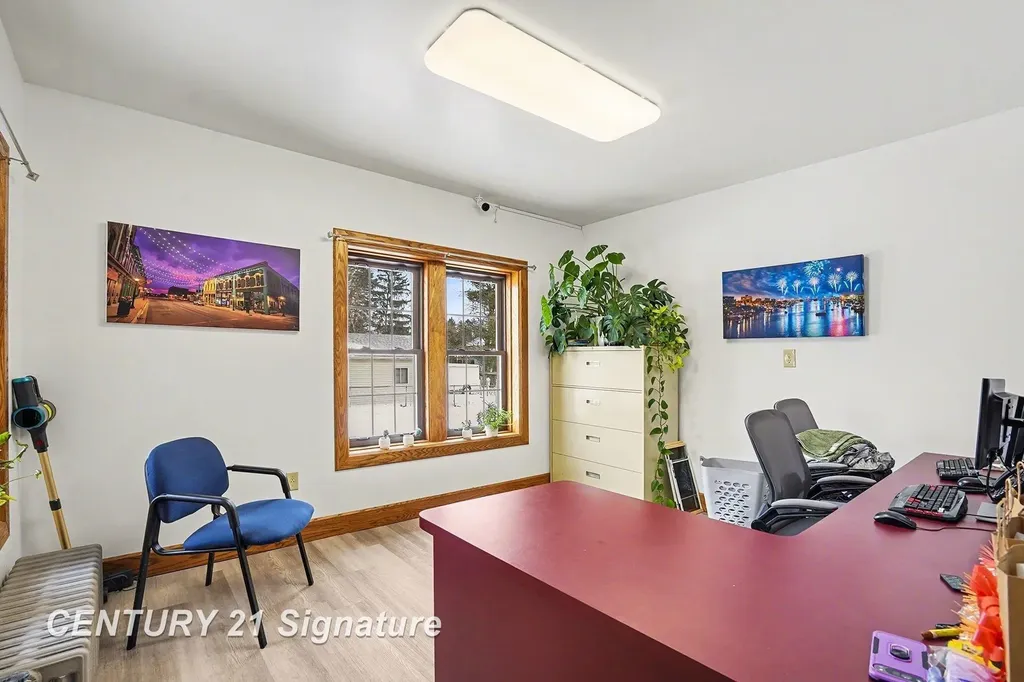 302 Tuscola Road Bay City City MI 48708