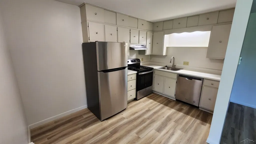 240 W Tuscola Unit 4 Street Frankenmuth City MI 48734