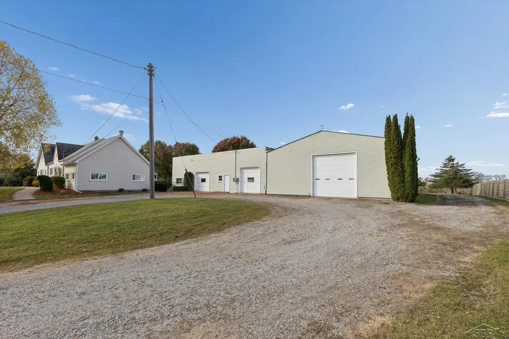 7165 Hospital Road Tittabawassee Township MI 48623